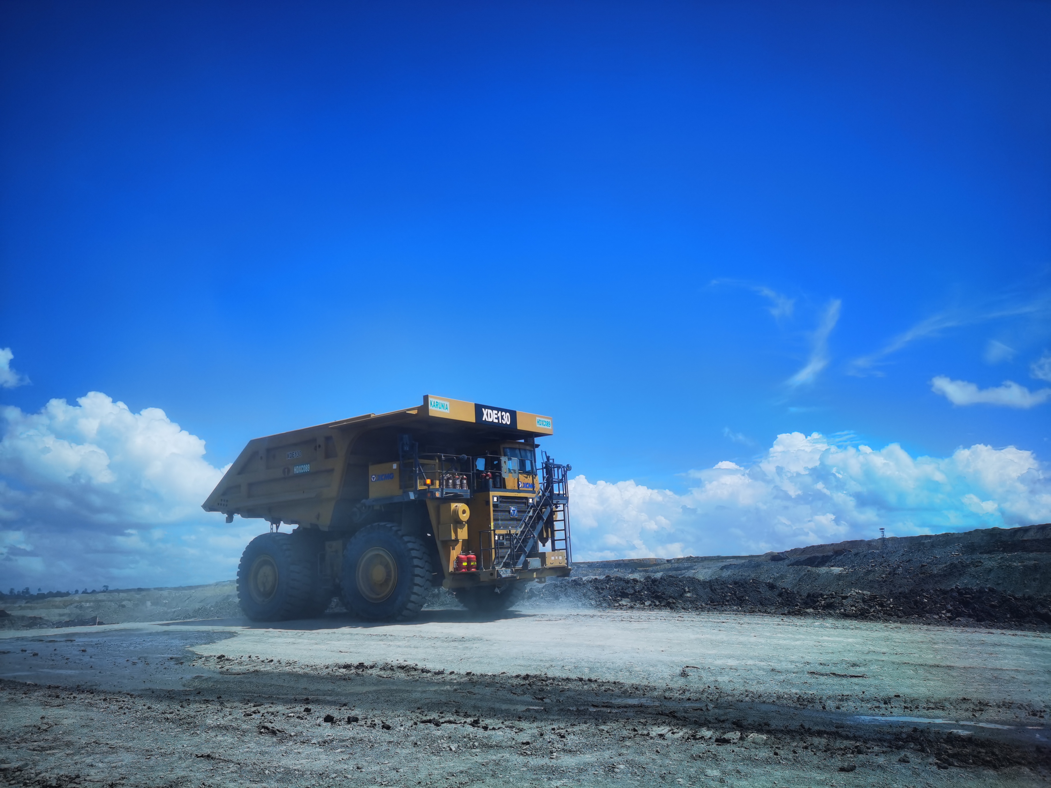 矿业报国，效率传奇！皇冠welcome官网矿山机械100台+扎根高原