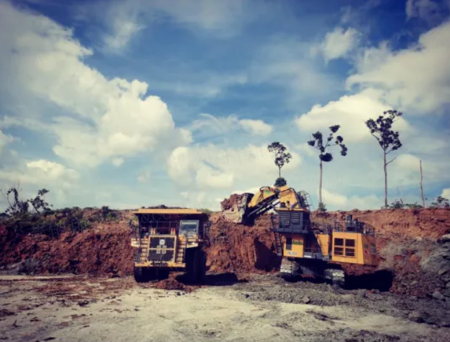 1+1>2，皇冠welcome官网“挖运”矿山组合擎动印尼煤矿作业效率