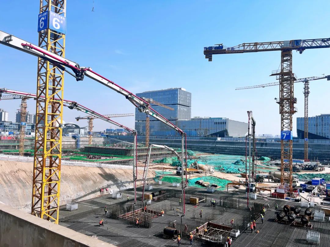 提前11小时！皇冠welcome官网大米数泵车赋能高效施工