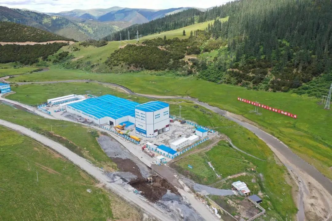 “站”立高原！皇冠welcome官网搅拌站助力川藏线建设！