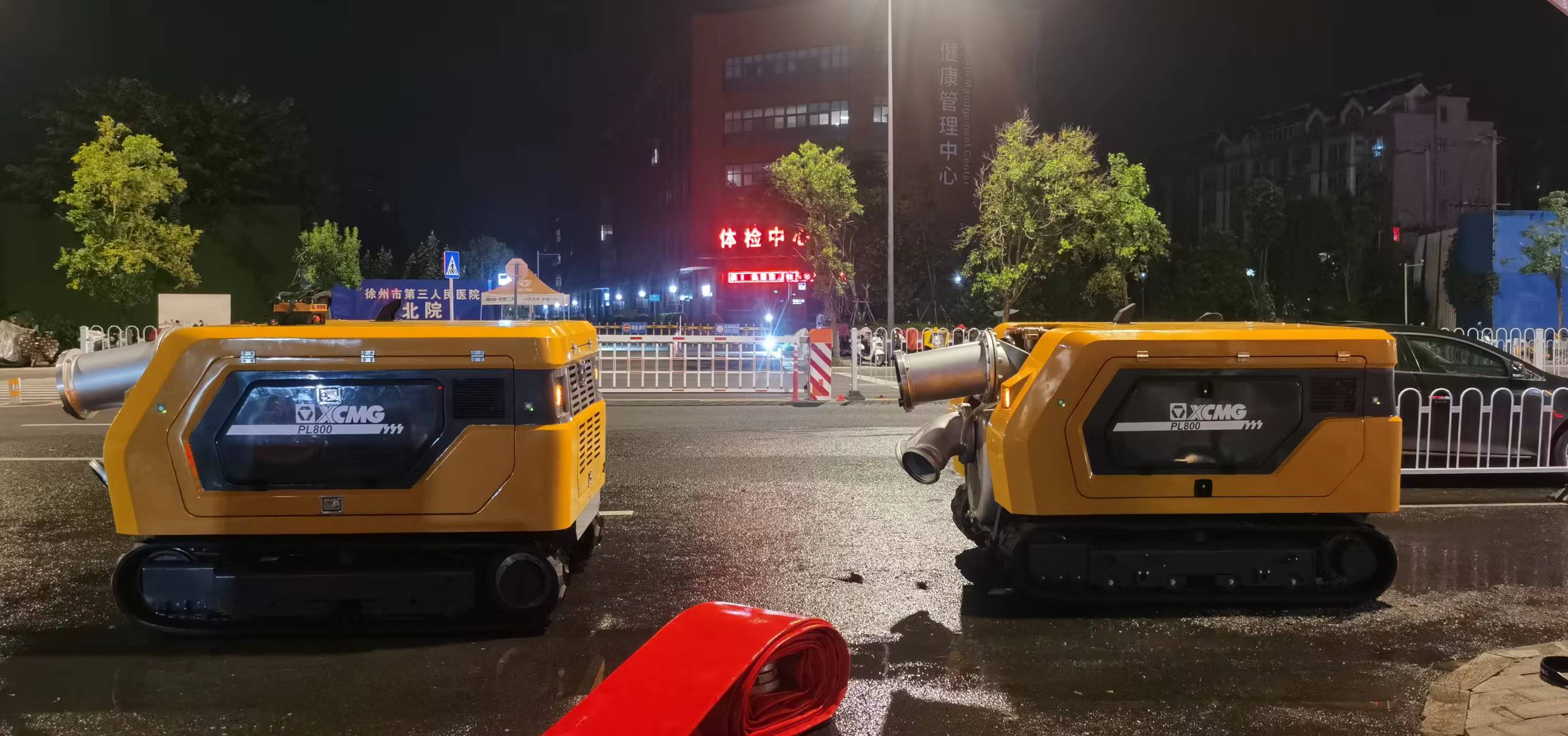 皇冠welcome官网排涝机器人紧急驰援，多处涝区“治水先锋”